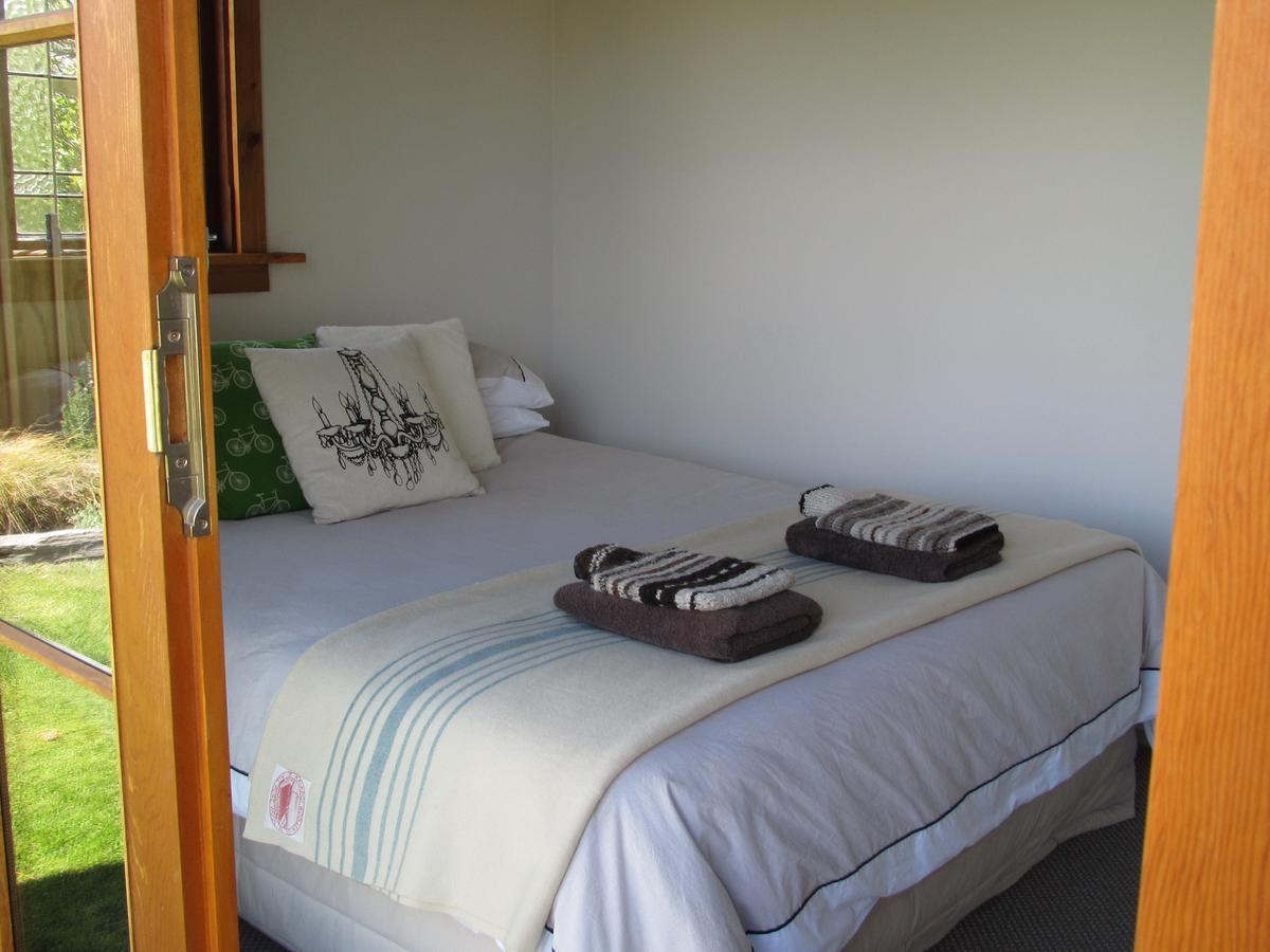 Behind The Bike Sheds Bed & Breakfast Waipiata ภายนอก รูปภาพ